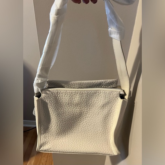 Faux Leather Look Handbag - Picture 7 of 11